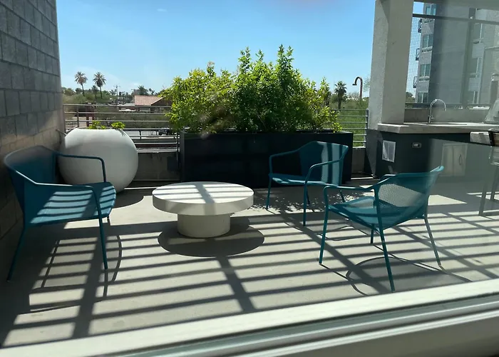 Downtown Zen Bliss